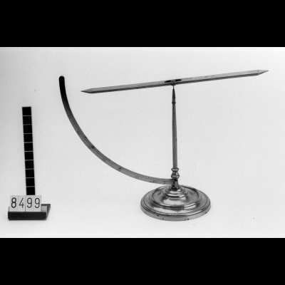 Voorwerpen\8400\8499.jpg; V08499; ;